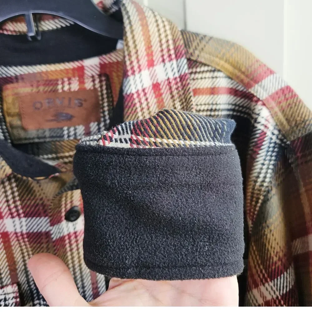 Orvis Flannel Sweater Button UP Brown Red Plaid Print Size Medium Button Pockets
